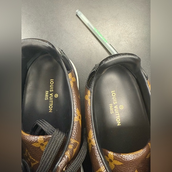 Authentic Louis Vuitton front row sneakers - Picture 5 of 7